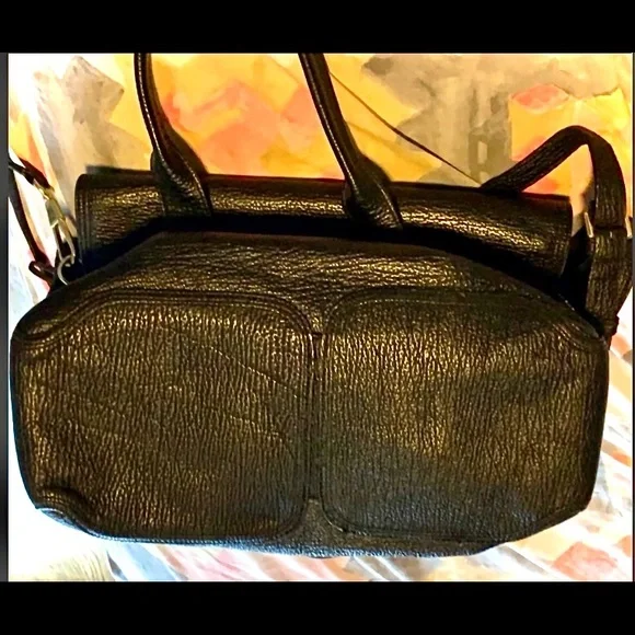 3.1 Philip Lim - large Pashli Satchel in black
